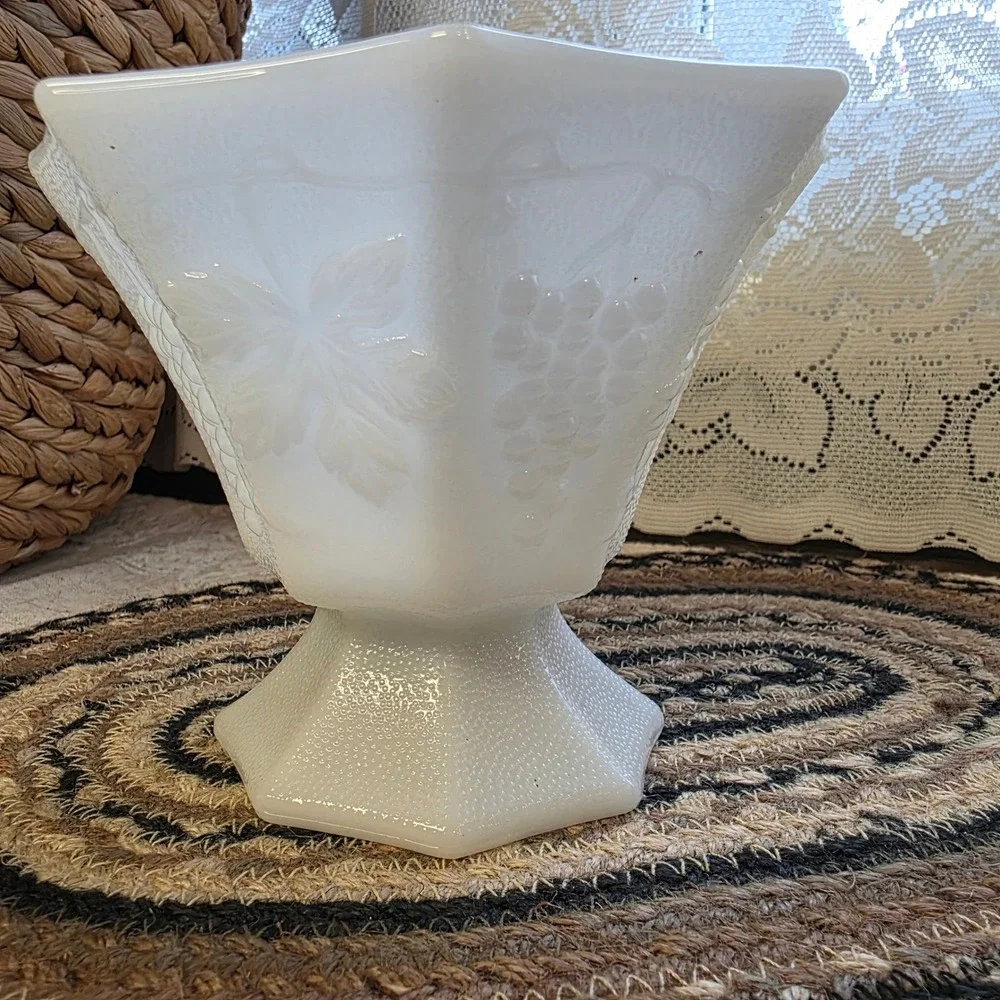 Pedestal 5